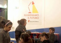 Save the Children cerca volontari per l’estate per il proprio centro educativo di Roma Ponte di Nona